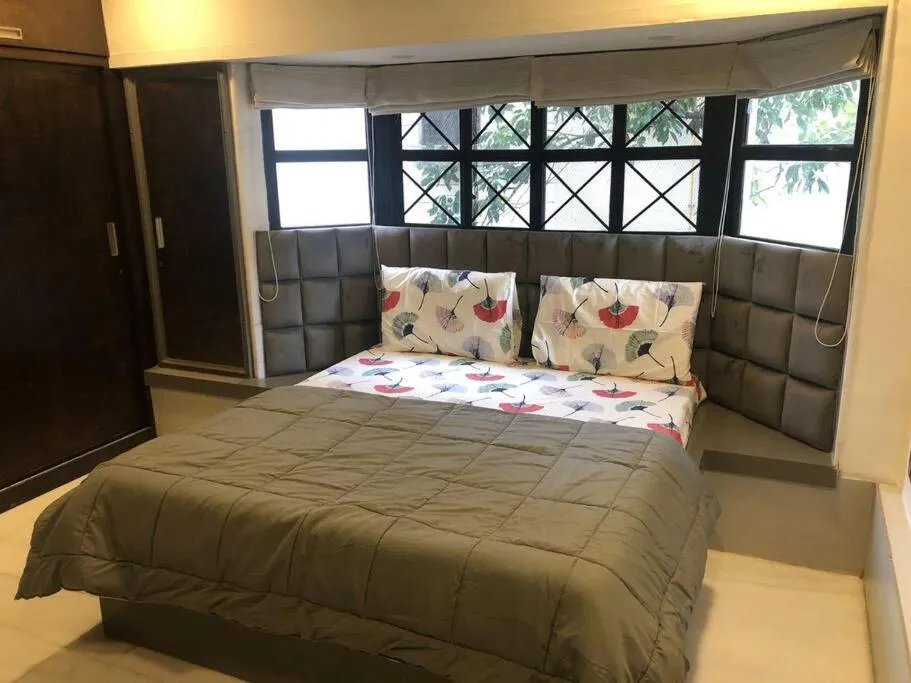 Image 1 of New Boutique 1 BHK in Bandra, off Pali Hill