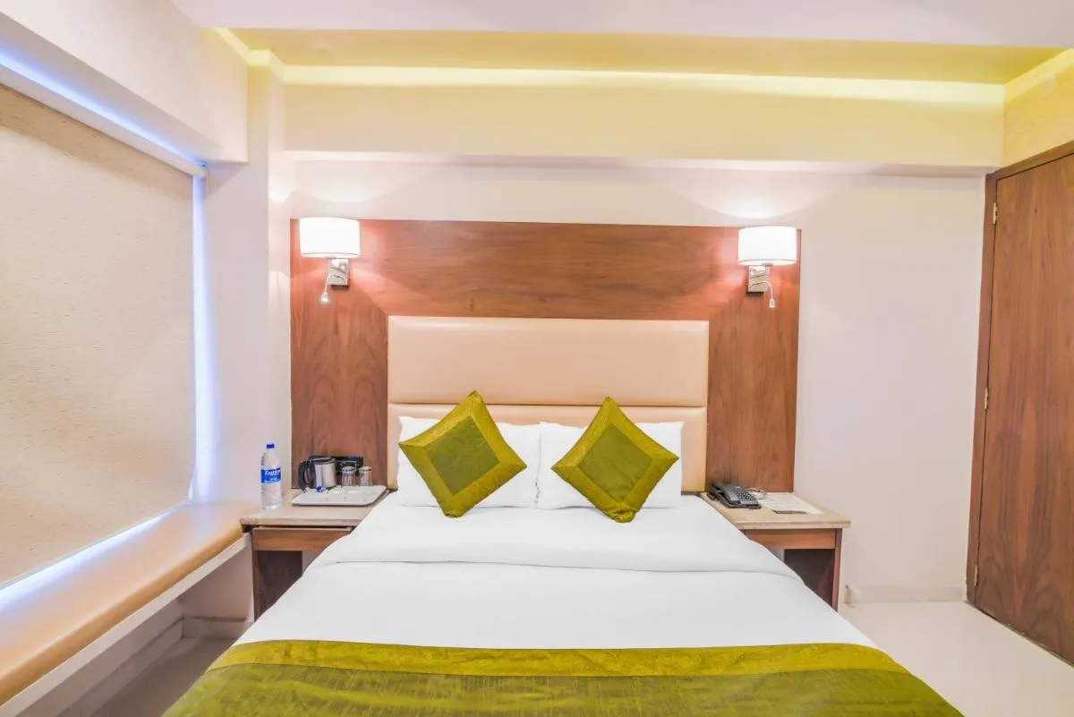 Image 2 of Oxford Hotel Powai