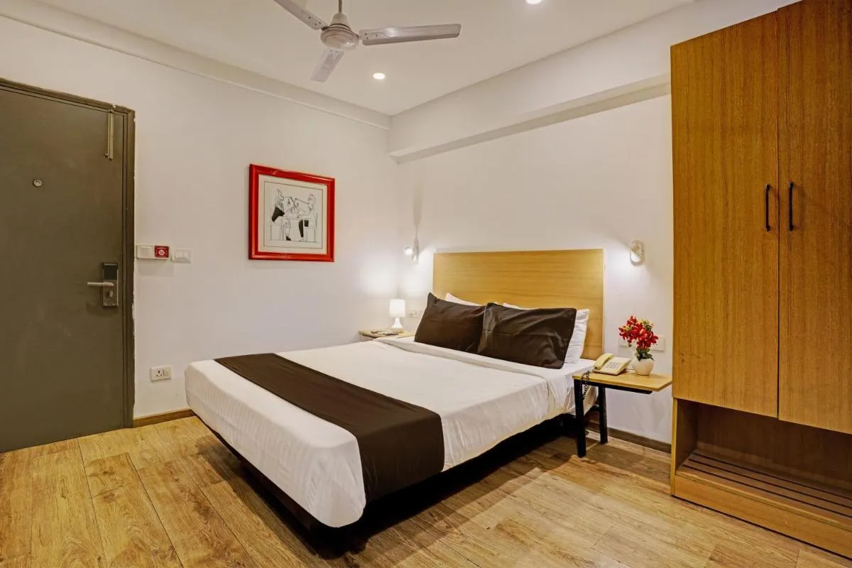 Image 2 of Super Townhouse Khar The Unicontinental