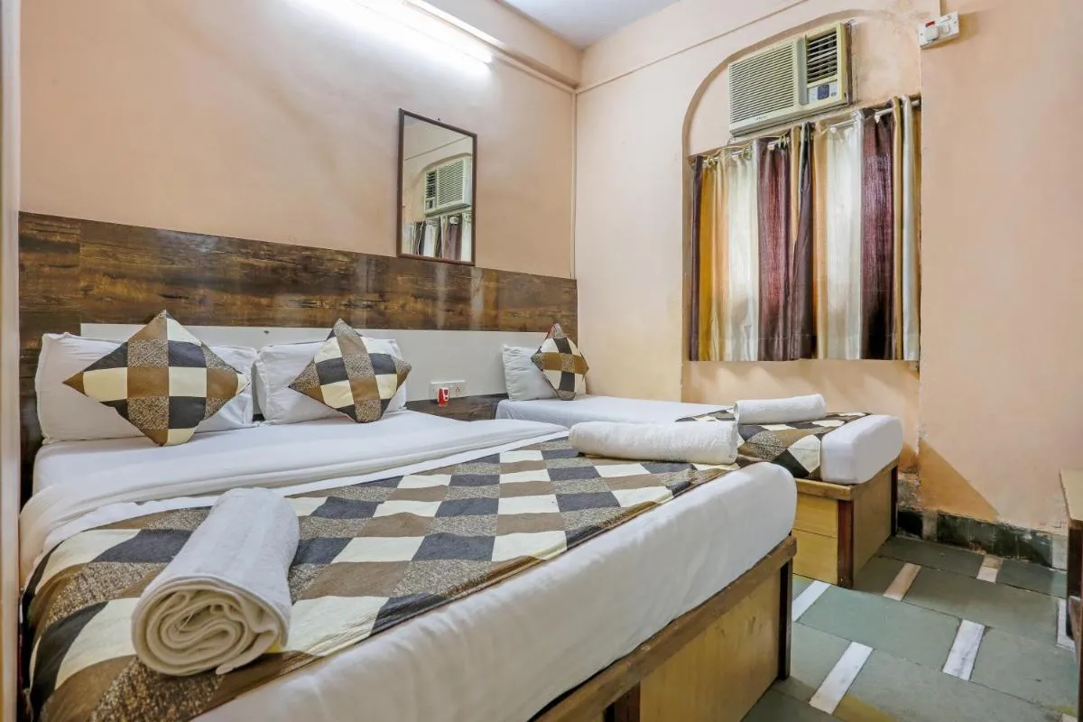 Image 2 of Terminus Hotel Bandra