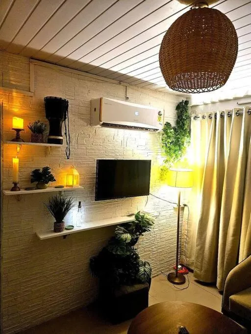 Image 1 of The Pali Nook, Cozy Bandra Escape