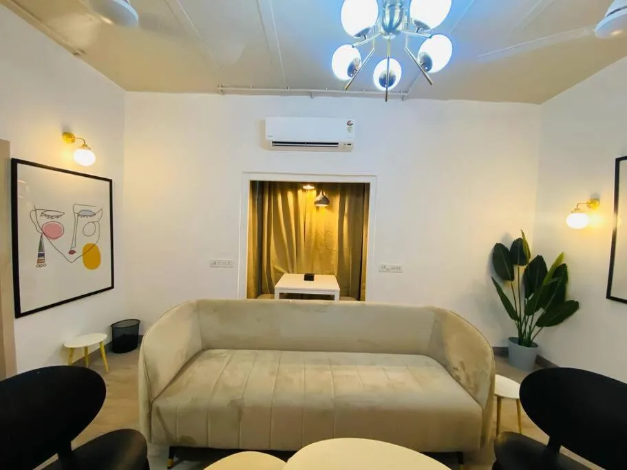 Image 2 of Vera 1BHK Bandra W by The Bombay Home Company